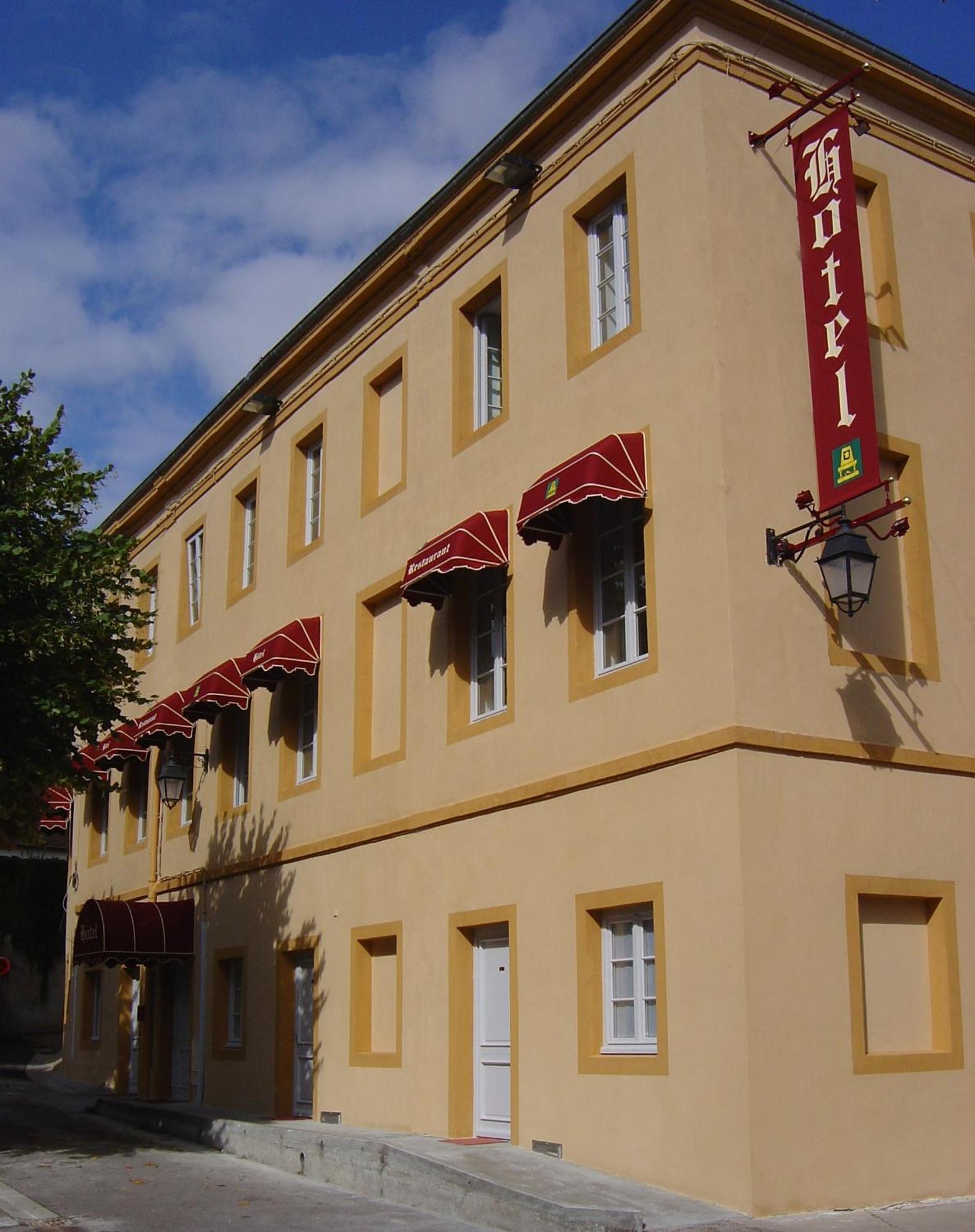 Logis Des Trois Maures Hotel Couches Екстериор снимка