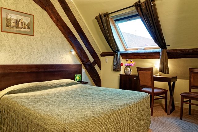 Logis Des Trois Maures Hotel Couches Екстериор снимка