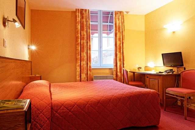 Logis Des Trois Maures Hotel Couches Екстериор снимка